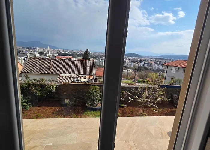 Апартаменты The Royal View 2 *