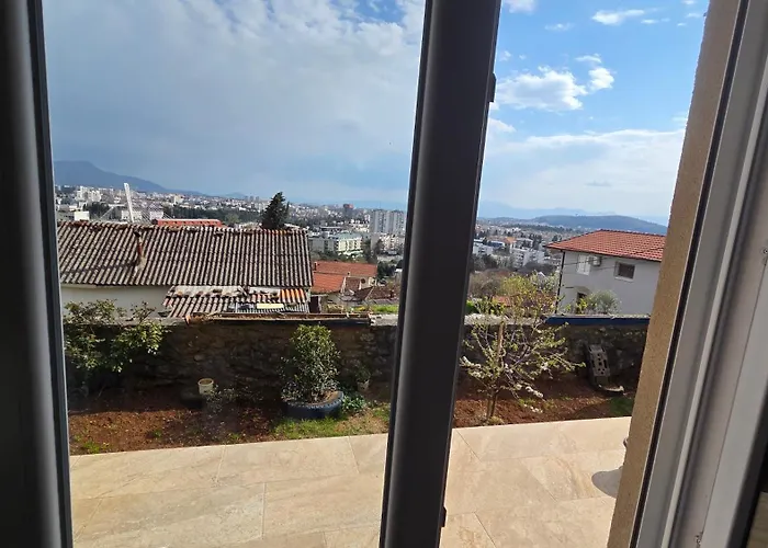 The Royal View 2 Апартаменты Подгорица