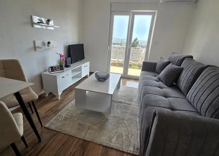 The Royal View 2 Apartment